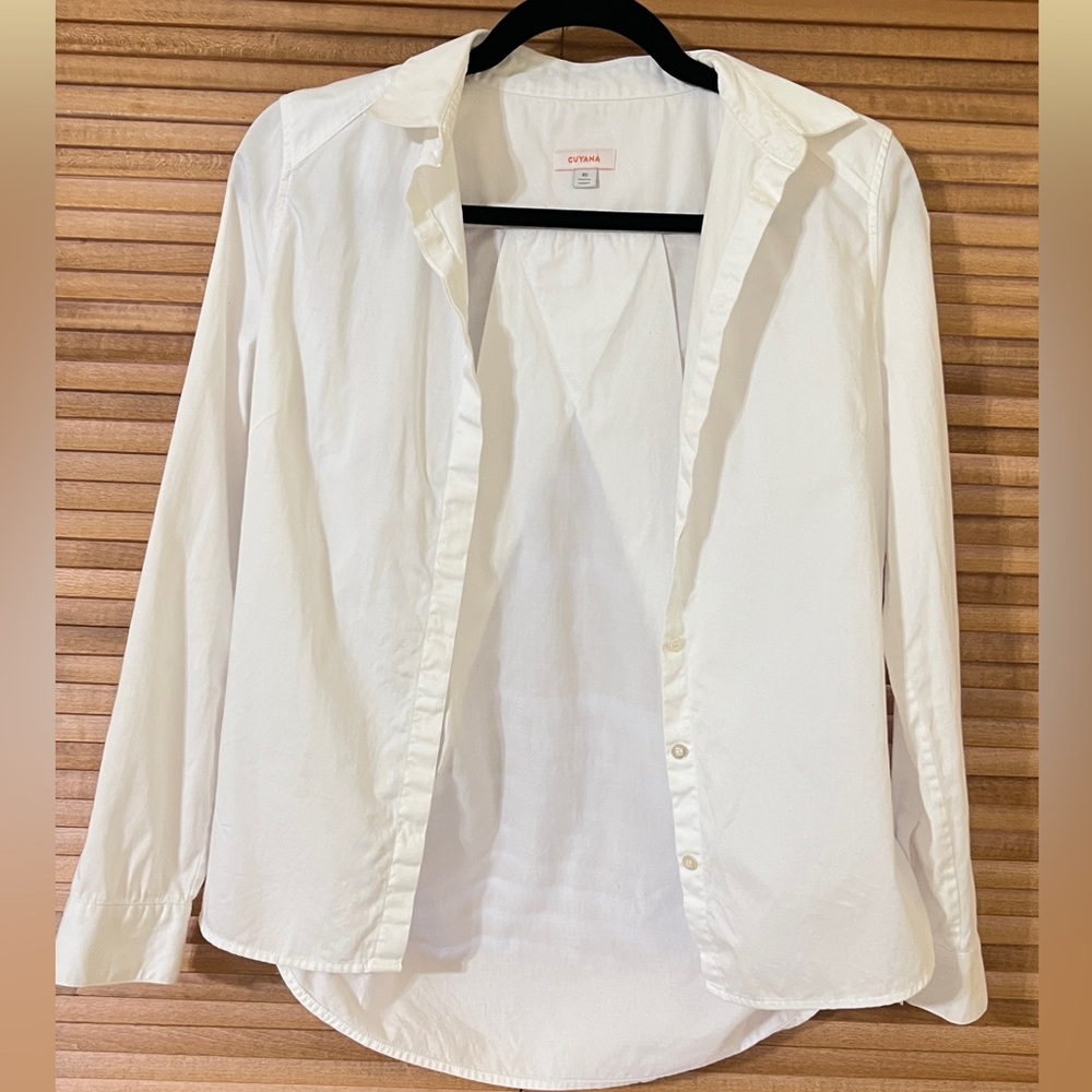 Cuyana white button down